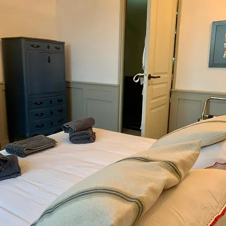 Petit Boudoir The Riverside Retreat Triac-Lautrait