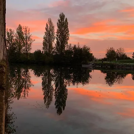 住宿加早餐酒店 Petit Boudoir The Riverside Retreat 3*