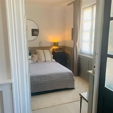 לינה וארוחת בוקר Petit Boudoir The Riverside Retreat Triac-Lautrait