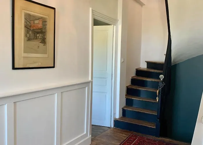 Petit Boudoir The Riverside Retreat